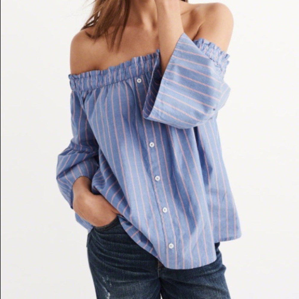Abercrombie & Fitch Off-Shoulder Striped Top